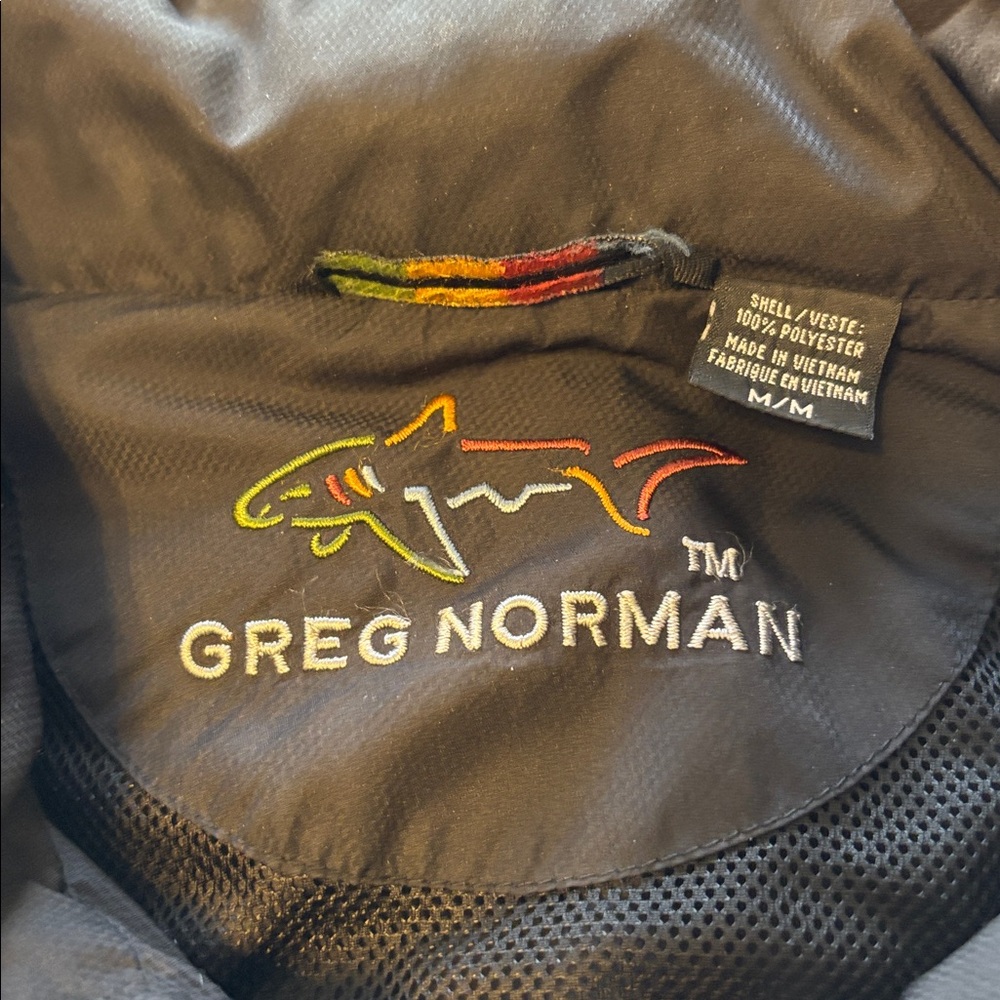 Light weight Greg Norman MEDIUM Collection Black wondbreaker Jacket